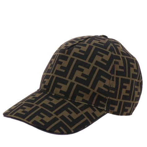 cappello con visiera fendi prezzo|Cappelli Fendi da uomo .